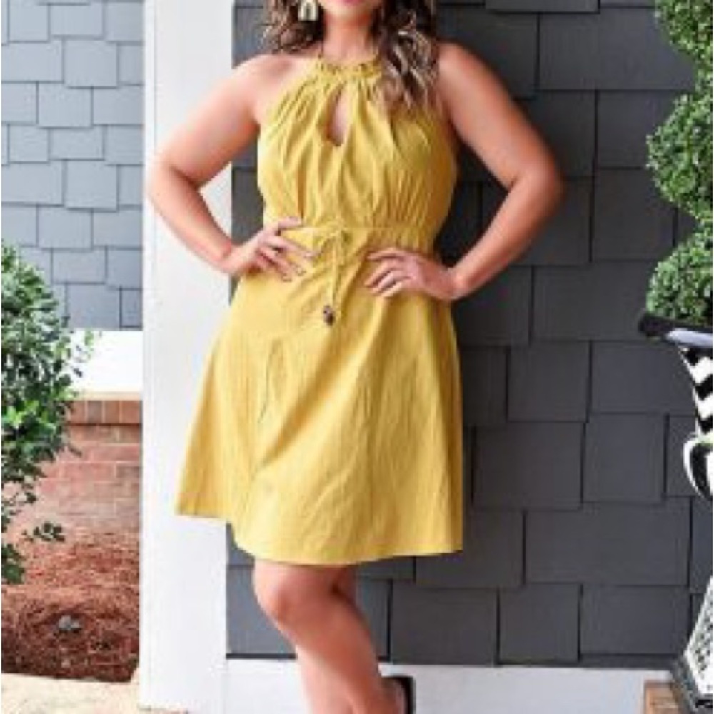 Perfectly Priscilla Size 3X Yellow halter dress